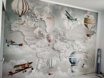 Фотообои 3Д карта мира в интерьере комнаты